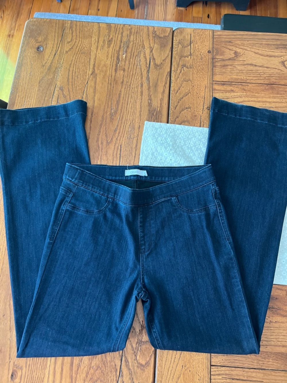Cello Women's Pull On Dark Blue Flare Jeans - Picture 3 of 4